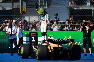 GettyImages-2243477043-1200x800-1-990x660